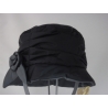 CAPPELLO IMPERMIABILE BICOLORE CON SPILLA