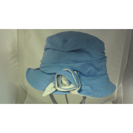 CAPPELLO IN LINO CON SPILLA