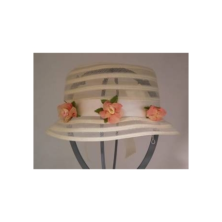 CAPPELLO CERIMONIA BIMBA AVORIO CON FIORI